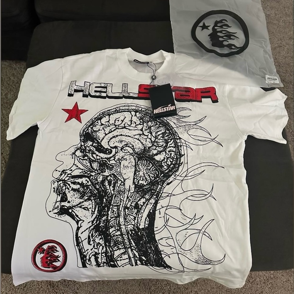 Hellstar tee size L